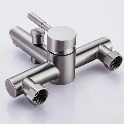 Grifo inoxidable hermoso del baño de acero SS304 fácil limpiar vida de servicio larga