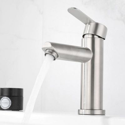 Cepillo caliente y frío del grifo de acero inoxidable del lavabo del solo agujero 304 del níquel