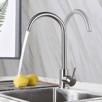 Golpecito caliente de la agua fría de la sola manija de los grifos del fregadero de cocina del OEM 304 sin plomo