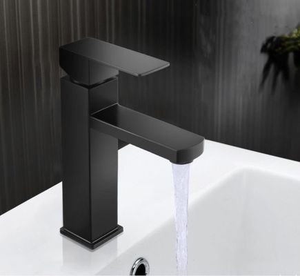 Grifo de la agua caliente y fría del plato del grifo negro cepillado sin plomo del lavado